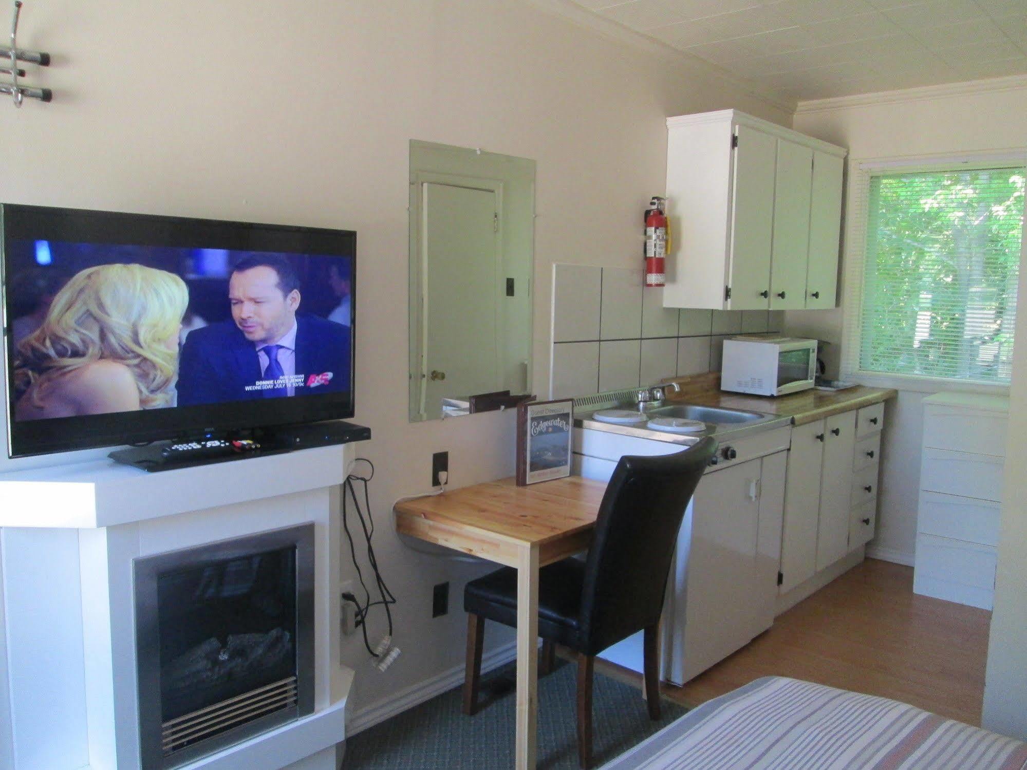 Temiskaming Shores Edgewater Motel And Campground מראה חיצוני תמונה