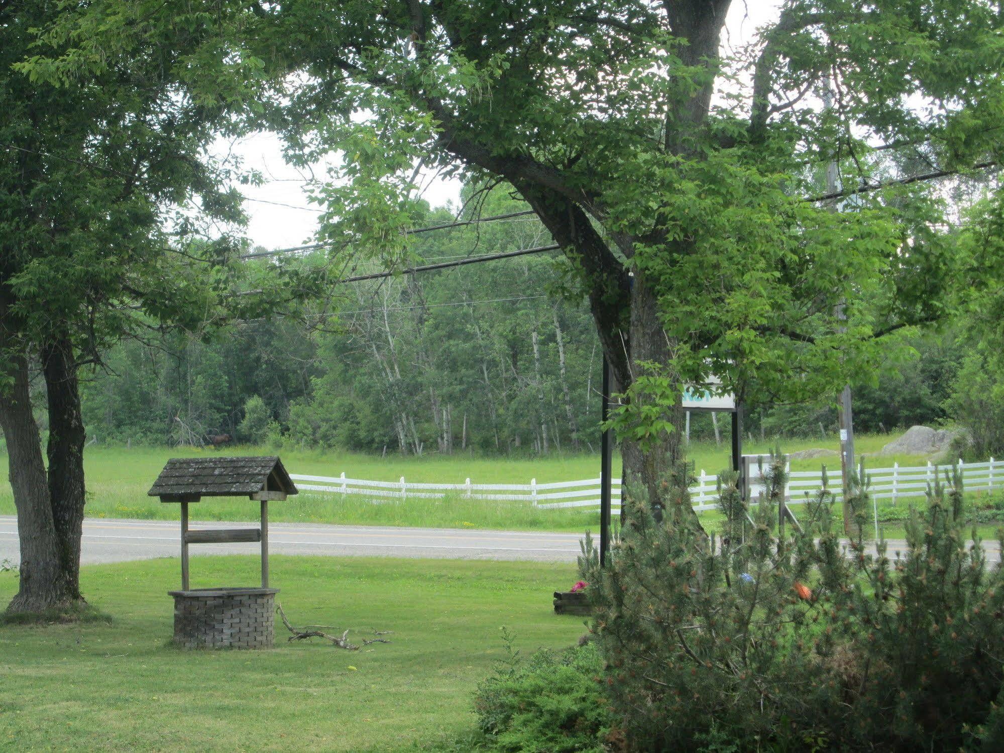 Temiskaming Shores Edgewater Motel And Campground מראה חיצוני תמונה